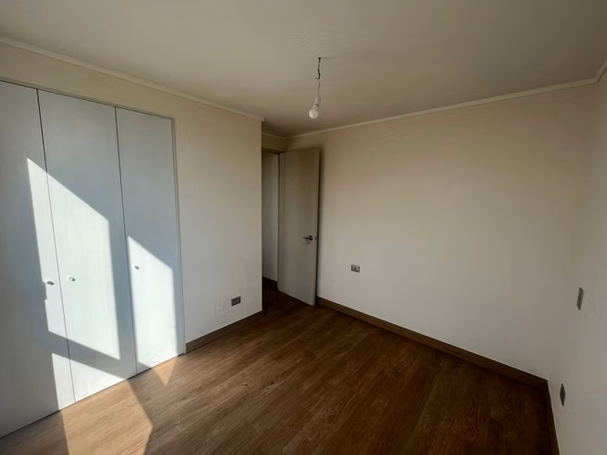 Amplio Dpto de 2D + 1B  Con estacionamiento y Bodega - Imagen 7