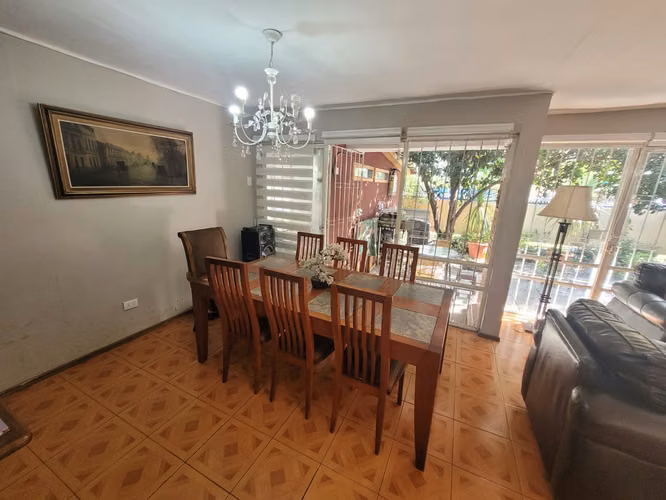 CASA ÑUÑOA. 4D+2B ESQUINA COMERCIAL - Imagen 7
