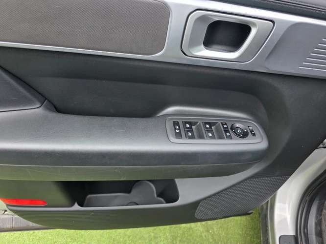 Hyundai Santa fe MX5 2.5 AT 4WD DESIGN 2025 - Imagen 17