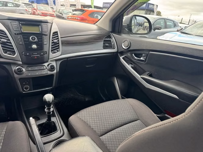 SSANGYONG KORANDO 2015 - Imagen 11