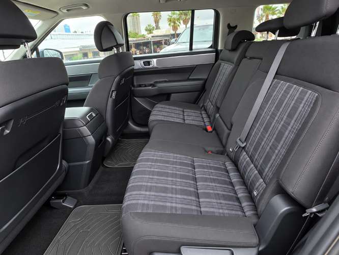 Hyundai Santa fe MX5 2.5 AT 4WD DESIGN 2025 - Imagen 19