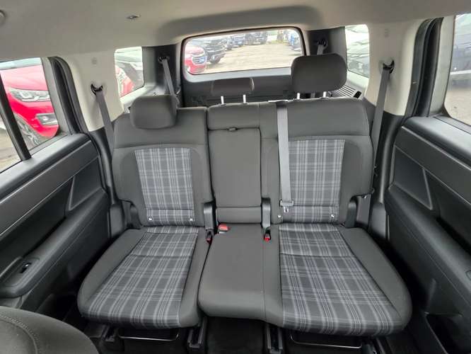 Hyundai Santa fe MX5 2.5 AT 4WD DESIGN 2025 - Imagen 18