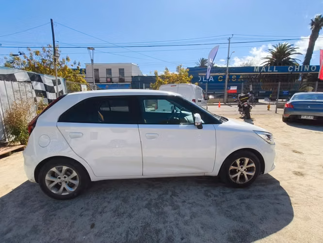 MG3 1.5L MT STD - Imagen 4