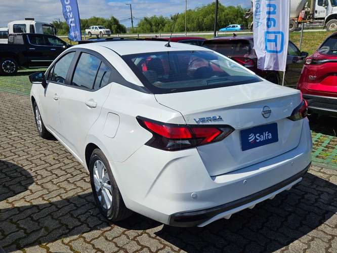 Nissan Versa 1.6 SENSE 4X2 MT 4P 2025 - Imagen 7