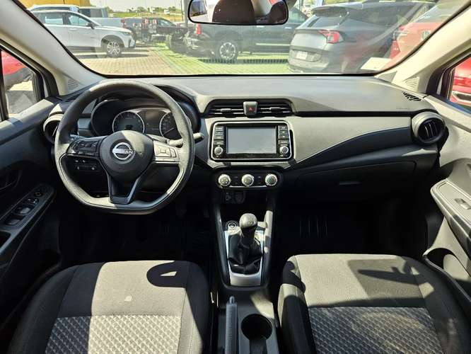 Nissan Versa 1.6 SENSE 4X2 MT 4P 2025 - Imagen 11