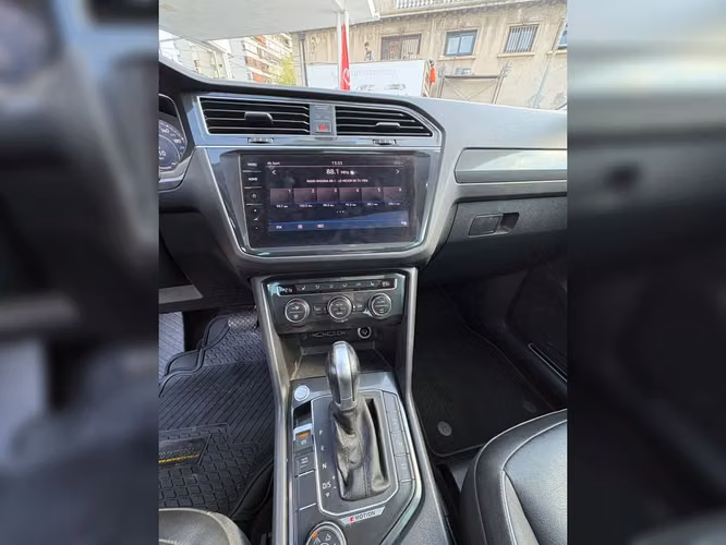 VOLKSWAGEN TIGUAN 2019 - Imagen 16