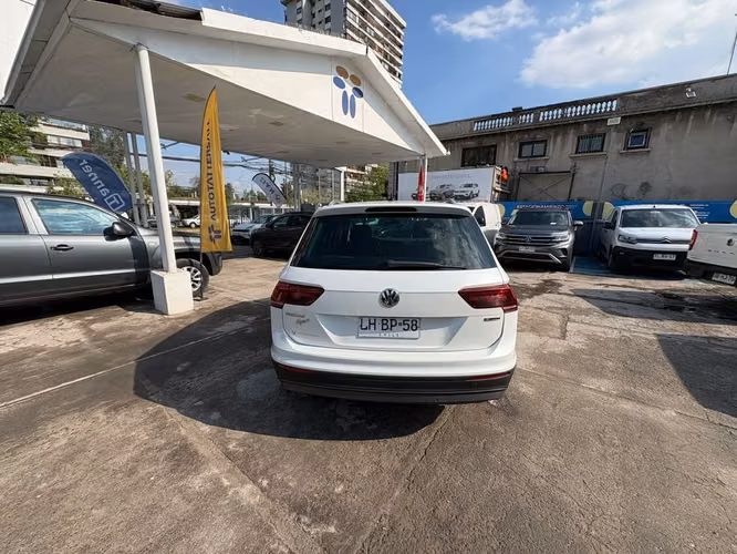 VOLKSWAGEN TIGUAN 2019 - Imagen 6