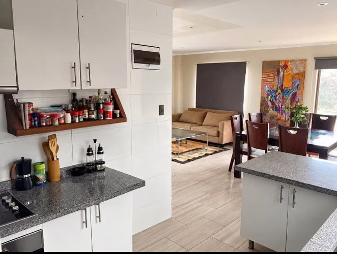 Moderna parcela con casa de 192 m² En Sto. Domingo. - Imagen 5