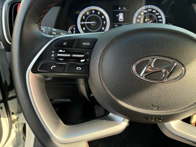 HYUNDAI CRETA 1.5 SU2I PLUS MT