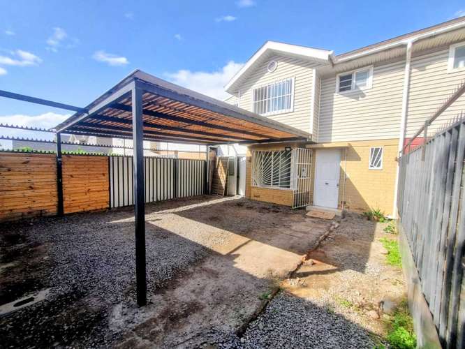 Amplia Casa 4D/3B gran patio delantero (185651)