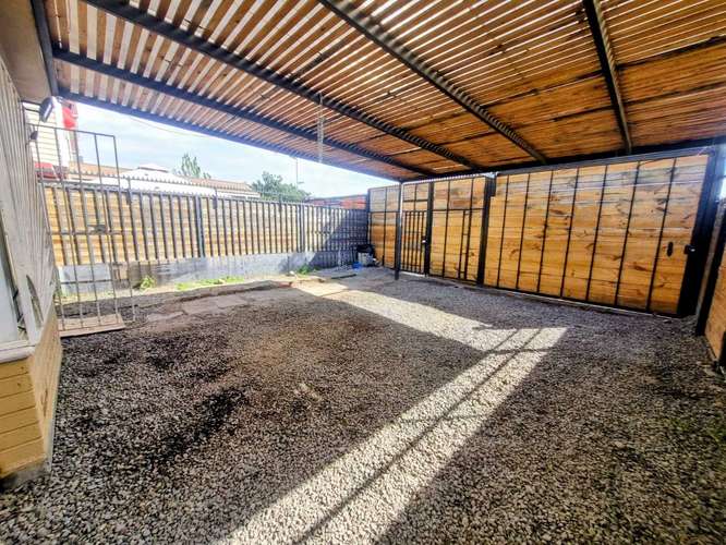 Amplia Casa 4D/3B gran patio delantero (185651)