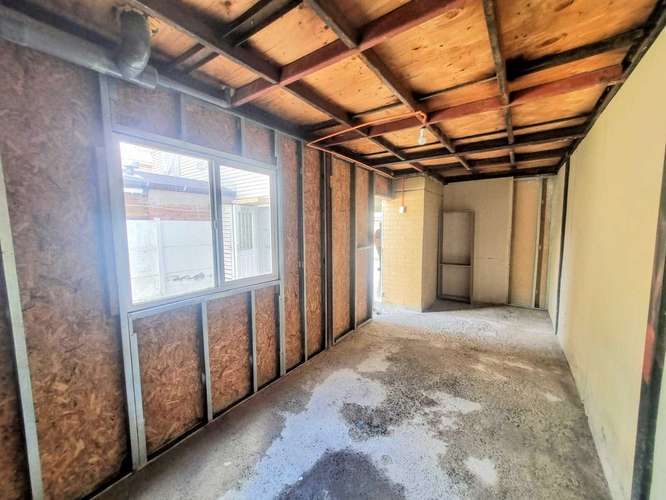 Amplia Casa 4D/3B gran patio delantero (185651)