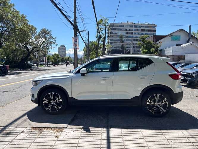 VOLVO XC40 2021 - Imagen 18