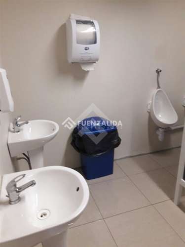Amplio Local Comercial, con Galpón, en venta en Concón - Imagen 14