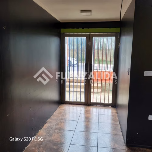 Amplio Local Comercial, con Galpón, en arriendo en Concón