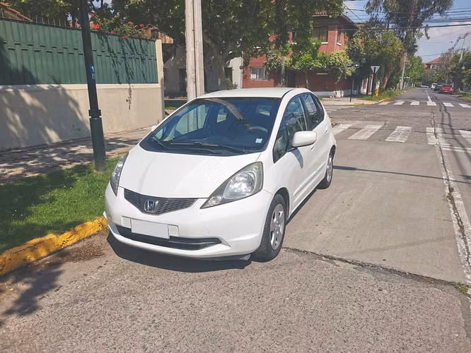 Honda Fit 2012 LX 1.3 Automático CVT – Impecable, Pantalla 9", Al Día