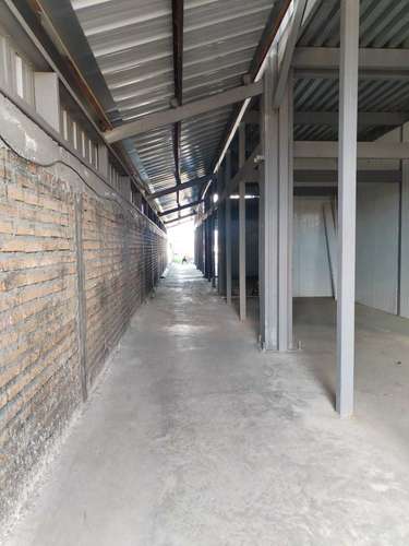 Amplia Bodega con Terreno en Estratégico Sector (185710)