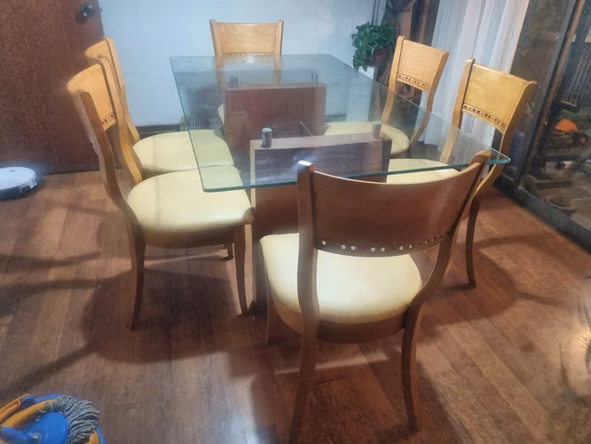 Hermoso juego de comedor -- Oportunidad!