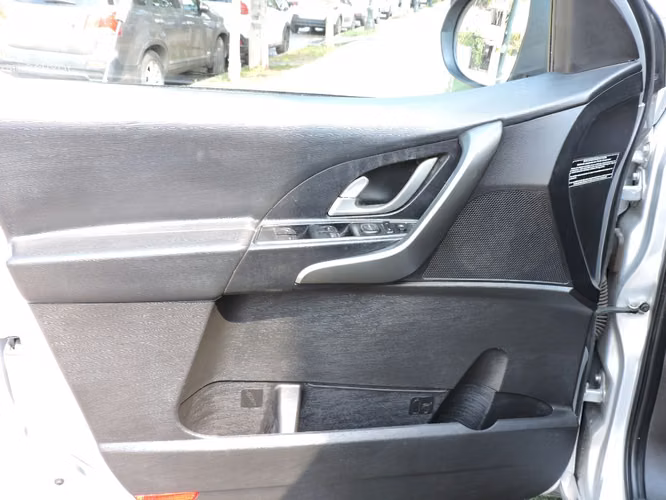 MAHINDRA XUV500 FL CRDE 2.2  2017