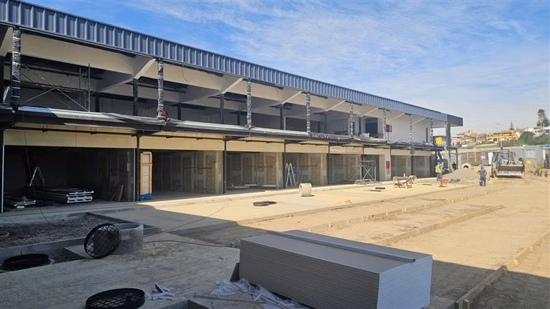 LOCAL COMERCIAL Strip Center Mc Donald - Imagen 6