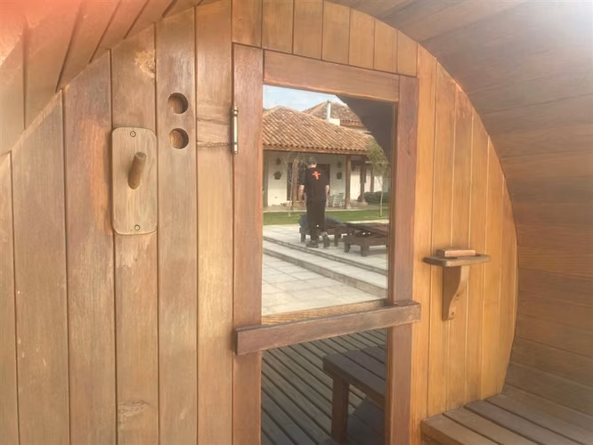 CASA AP117 Trebulco 5 dormitorios 5 baños más baño visitas, 615 m2 municipales en 7.237 de terreno Piscina, tuba y sauna