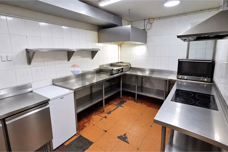 Venta derecho de llave: cafetería paseo bulnes - Imagen 14