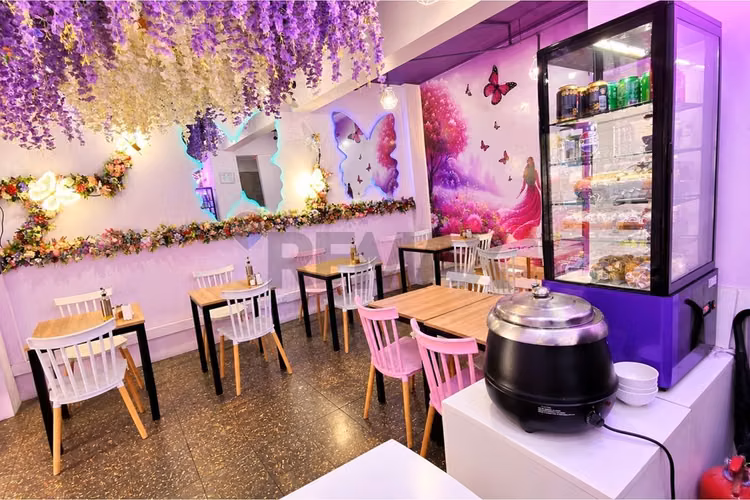Venta derecho de llave: cafetería paseo bulnes - Imagen 12