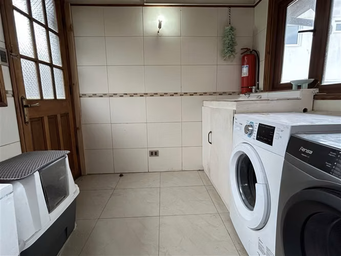 CASA Paralela a Edmundo Eluchans - Imagen 19