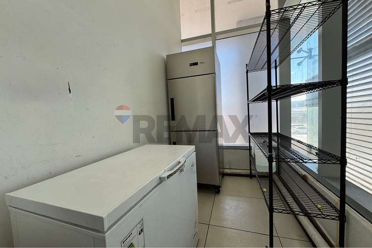 Oportunidad comercial en open montemar