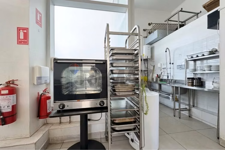 Oportunidad comercial en open montemar