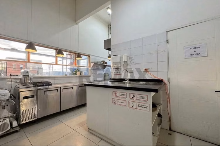 Oportunidad comercial en open montemar
