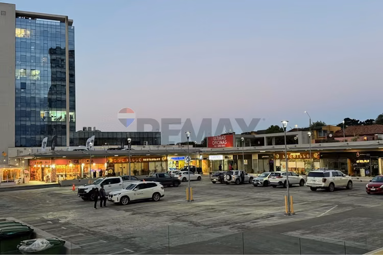 Oportunidad comercial en open montemar