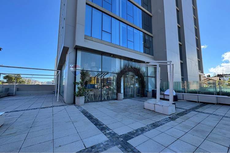 Oportunidad comercial en open montemar