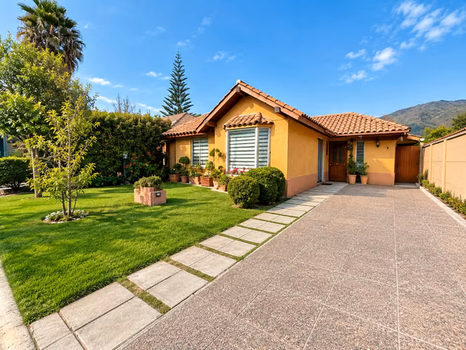 VENTA CASA 3HAB 2BA COLINA