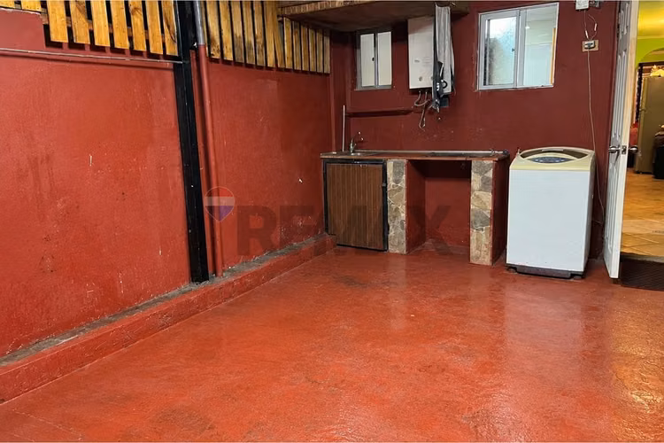 Casa de 2 niveles con excelente ubicación - Imagen 21