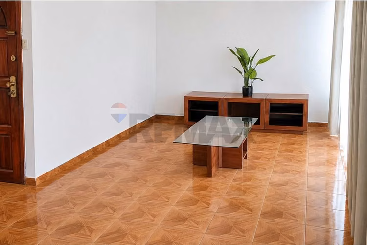 Venta departamento macul metro - Imagen 5