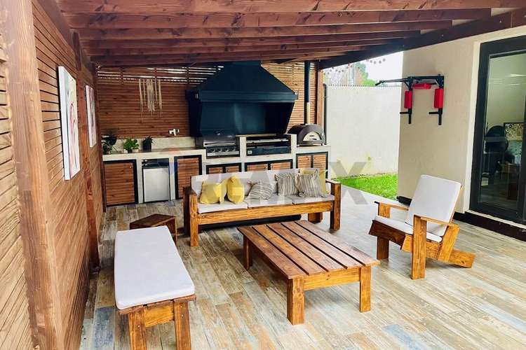 Casa en condominio de 4d+4b con moderno quincho - Imagen 15