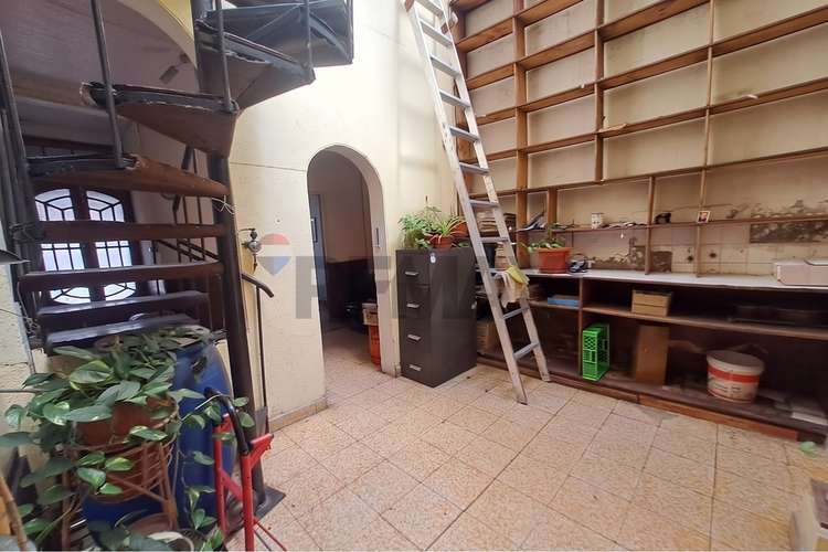 Casa comercial para remodelar - Imagen 24