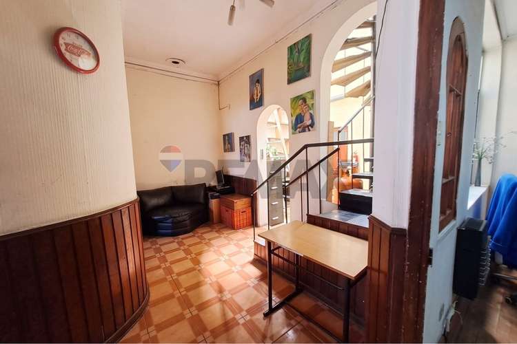 Casa comercial para remodelar - Imagen 9