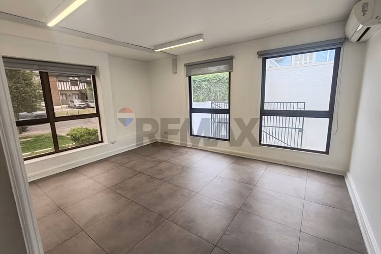 Oficina en arriendo las condes | metro militar