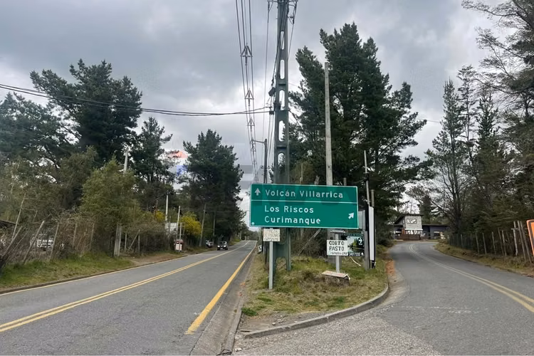 Terreno triangulo camino al volcán, pucón - Imagen 4