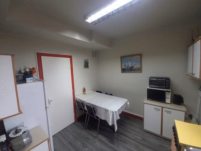 VENTA LOCAL COMERCIAL 2HAB 3BA SANTIAGO - Imagen 5