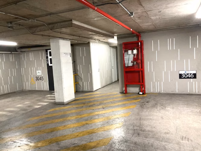 ARRIENDO BODEGA EN EDIFICIO CLASE A - Imagen 6