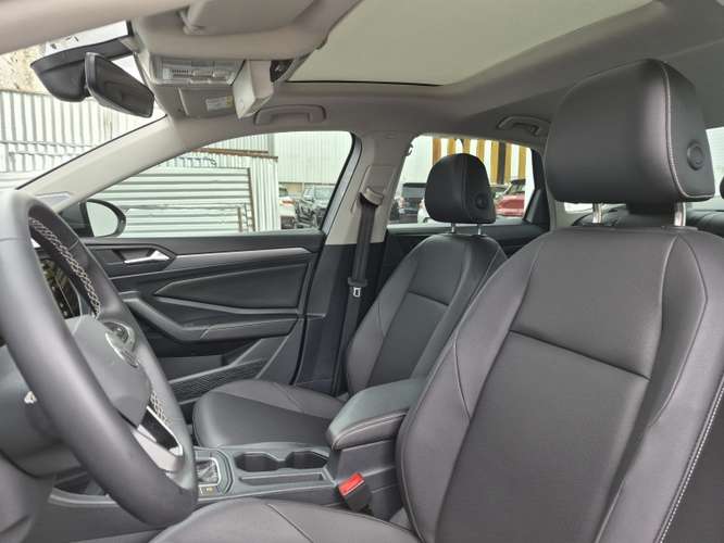 Volkswagen Jetta 1.4 Comfortline Sky At 2024 - Imagen 14