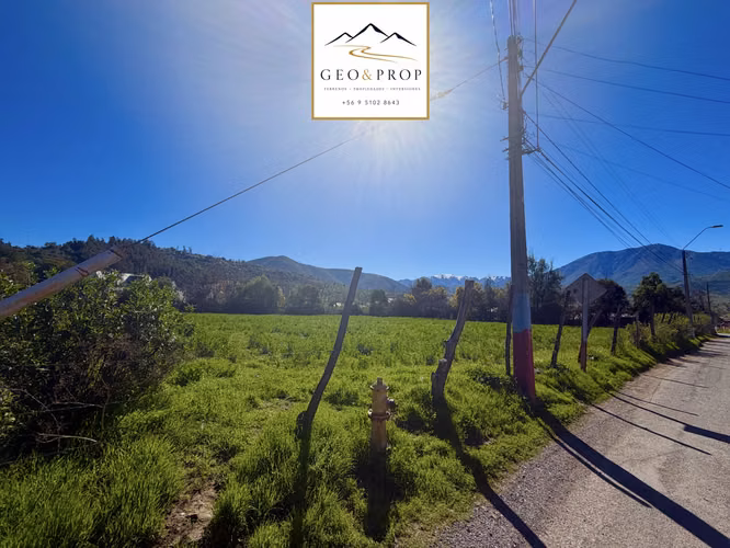 Casa adobe Plaza Putaendo con terreno agricola 1119  m²