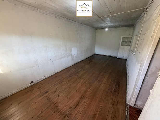 Casa adobe Plaza Putaendo con terreno agricola 1119  m²