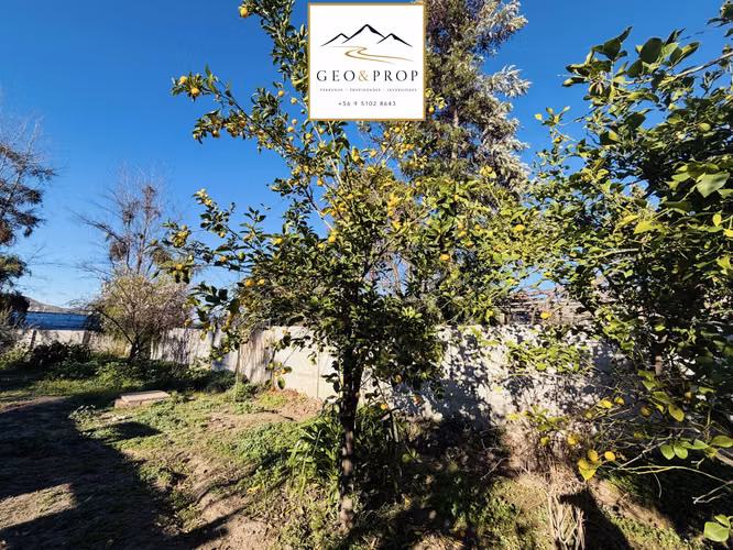 Casa adobe Plaza Putaendo con terreno agricola 1119  m²