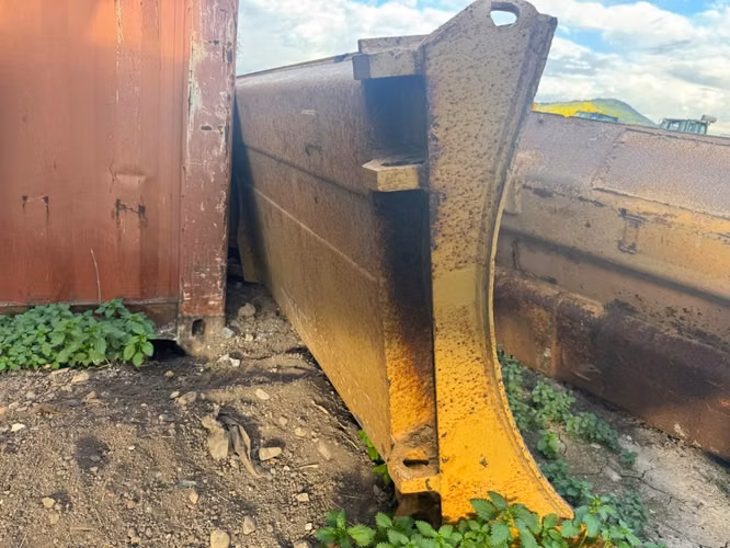 Pala Caterpillar D6 buen estado general