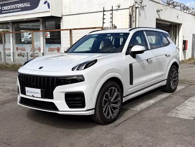 LYNK&CO 09 2027