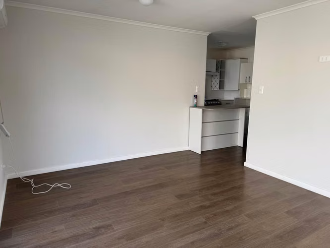 SE ARRIENDA CASA DE 1 PISO - Imagen 4